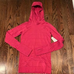Lululemon women’s rest less hoodie, size 4, NWT!